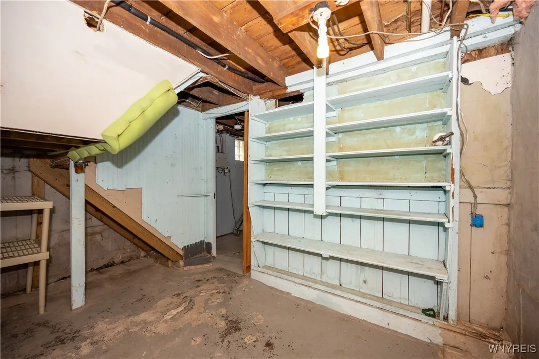 124 Argonne Drive, Tonawanda-town, New York 14217, Tonawanda, New York 14217, 3 Bedrooms Bedrooms, 10 Rooms Rooms,1 BathroomBathrooms,Residential,Closed,124 Argonne Drive, Tonawanda-town, New York 14217,B1613320