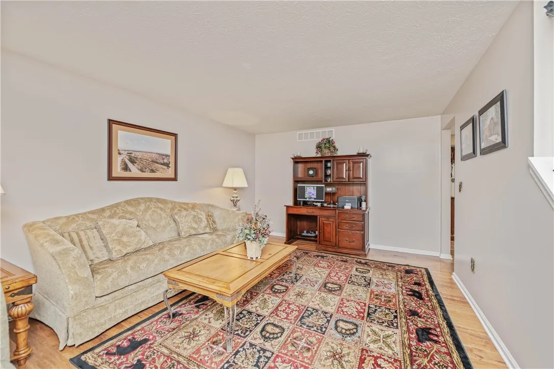 136 Ellery Road, Greece, New York 14612, Greece, New York 14612, 3 Bedrooms Bedrooms, 7 Rooms Rooms,2 BathroomsBathrooms,Residential,Closed,136 Ellery Road, Greece, New York 14612,0,R1613557