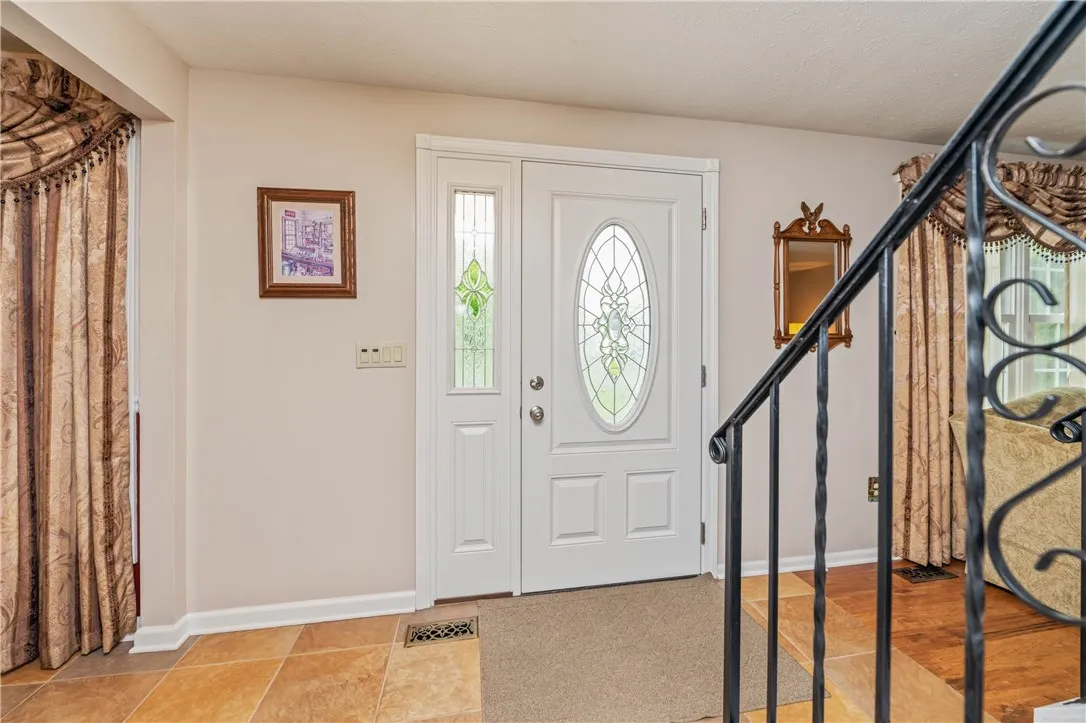 136 Ellery Road, Greece, New York 14612, Greece, New York 14612, 3 Bedrooms Bedrooms, 7 Rooms Rooms,2 BathroomsBathrooms,Residential,Closed,136 Ellery Road, Greece, New York 14612,0,R1613557