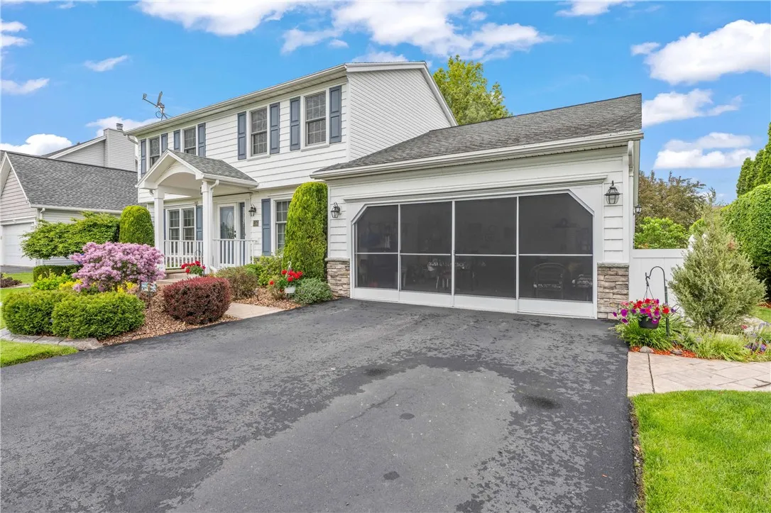 136 Ellery Road, Greece, New York 14612, Greece, New York 14612, 3 Bedrooms Bedrooms, 7 Rooms Rooms,2 BathroomsBathrooms,Residential,Closed,136 Ellery Road, Greece, New York 14612,0,R1613557
