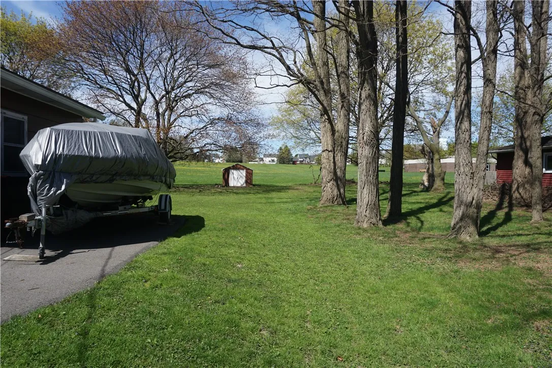 2096 Penfield Road, Penfield, New York 14526, Penfield, New York 14526, 3 Bedrooms Bedrooms, 6 Rooms Rooms,1 BathroomBathrooms,Residential,Closed,2096 Penfield Road, Penfield, New York 14526,R1604095