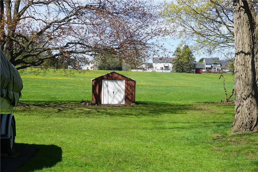 2096 Penfield Road, Penfield, New York 14526, Penfield, New York 14526, 3 Bedrooms Bedrooms, 6 Rooms Rooms,1 BathroomBathrooms,Residential,Closed,2096 Penfield Road, Penfield, New York 14526,R1604095