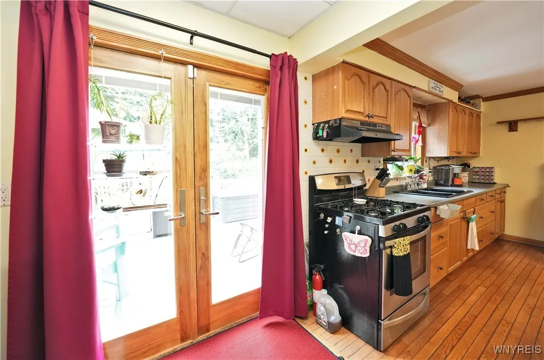 145 Parkview Avenue, Buffalo, New York 14210, Buffalo, New York 14210, 4 Bedrooms Bedrooms, 9 Rooms Rooms,1 BathroomBathrooms,Residential,Closed,145 Parkview Avenue, Buffalo, New York 14210,0,B1611921
