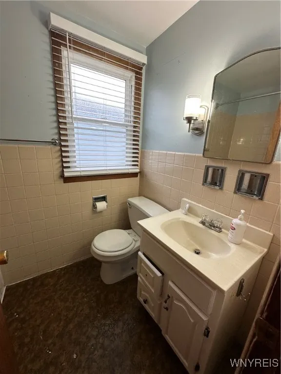 425 Brighton Road, Tonawanda-town, New York 14150, Tonawanda, New York 14150, 5 Bedrooms Bedrooms, ,2 BathroomsBathrooms,Residential,Closed,425 Brighton Road, Tonawanda-town, New York 14150,B1613710
