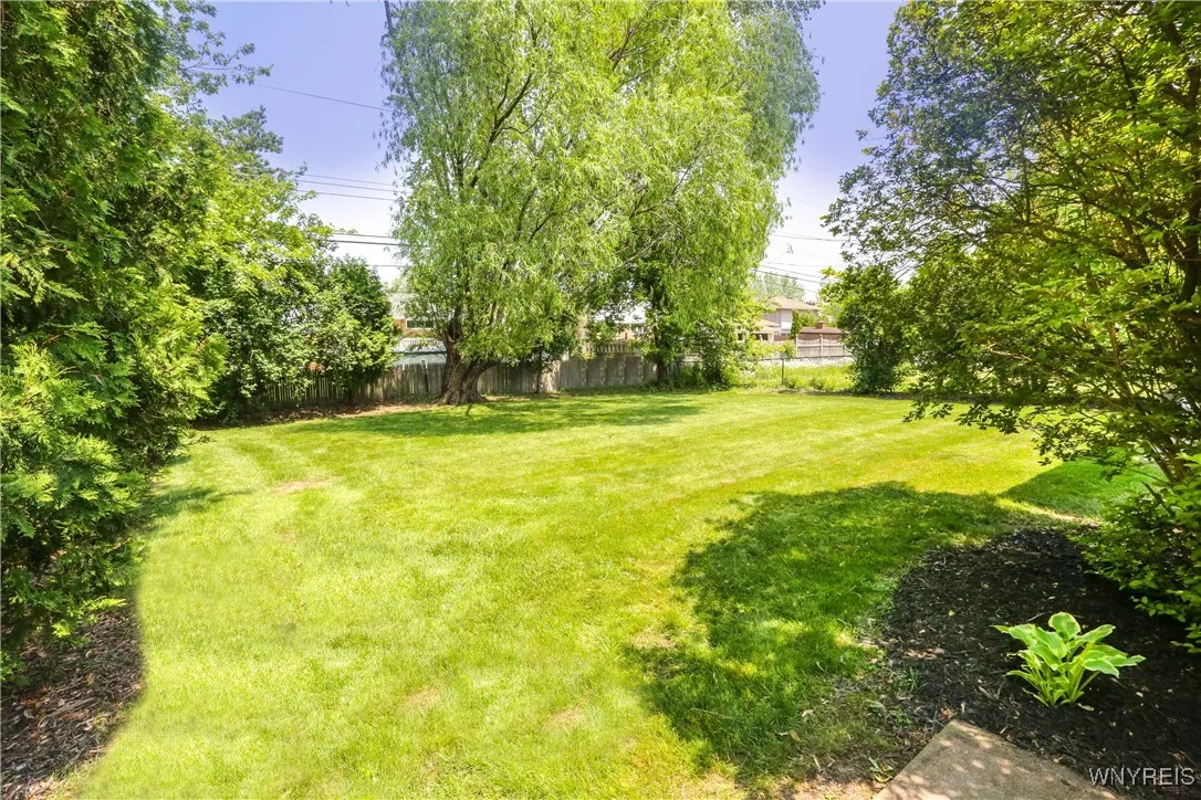 152 Forest Hill Drive, Amherst, New York 14221, Amherst, New York 14221, 3 Bedrooms Bedrooms, 9 Rooms Rooms,2 BathroomsBathrooms,Residential,Closed,152 Forest Hill Drive, Amherst, New York 14221,0,B1613688
