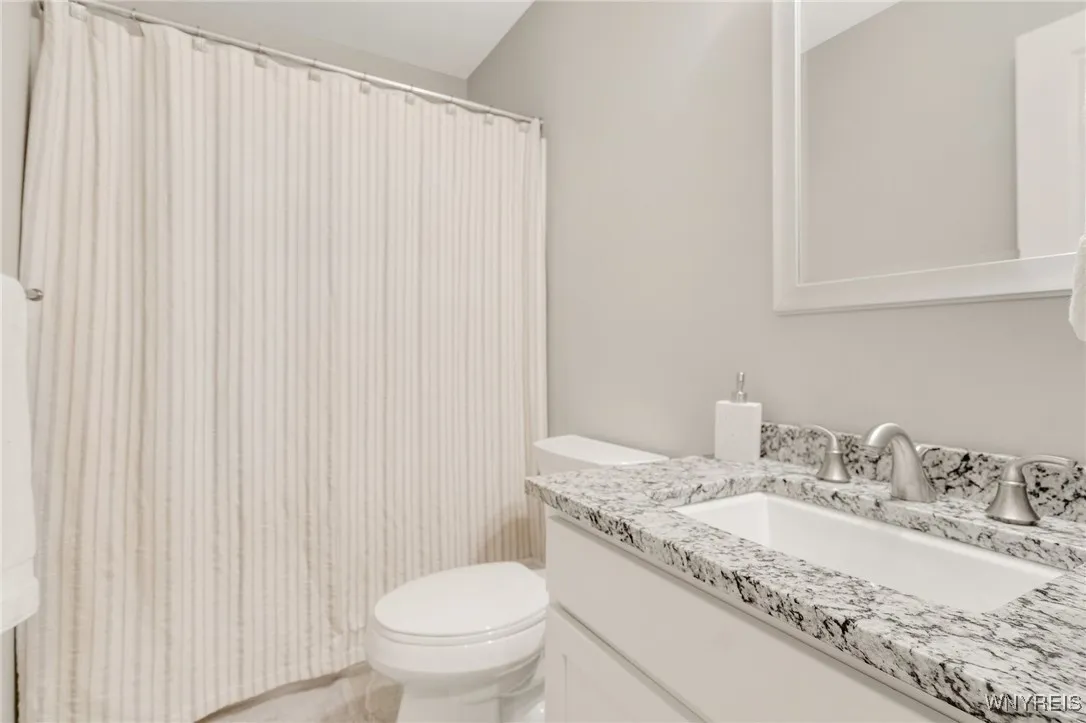172 Northill Drive B, Amherst, New York 14221, Amherst, New York 14221, 3 Bedrooms Bedrooms, 7 Rooms Rooms,2 BathroomsBathrooms,Residential,Closed,172 Northill Drive B, Amherst, New York 14221,0,B1612815