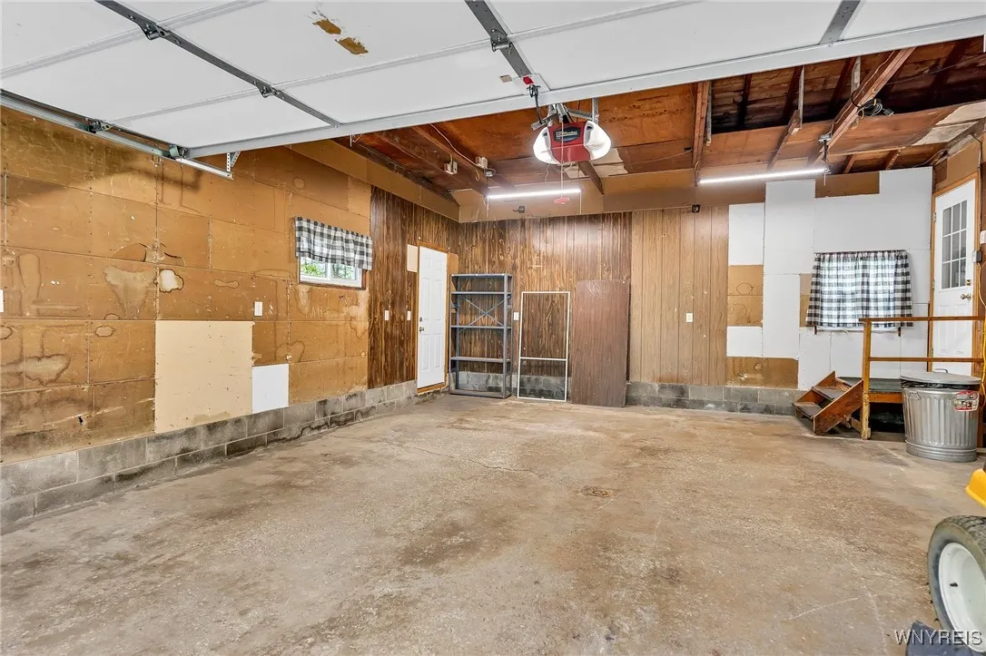 2279 Lakeview Road, Hamburg, New York 14085, Hamburg, New York 14085, 3 Bedrooms Bedrooms, 6 Rooms Rooms,1 BathroomBathrooms,Residential,Closed,2279 Lakeview Road, Hamburg, New York 14085,B1613433