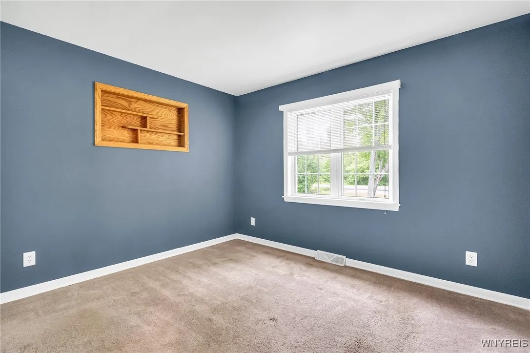 2279 Lakeview Road, Hamburg, New York 14085, Hamburg, New York 14085, 3 Bedrooms Bedrooms, 6 Rooms Rooms,1 BathroomBathrooms,Residential,Closed,2279 Lakeview Road, Hamburg, New York 14085,B1613433