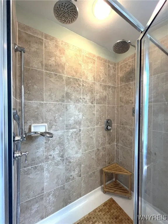 5046 Woodway Court, Hamburg, New York 14075, Hamburg, New York 14075, 4 Bedrooms Bedrooms, 9 Rooms Rooms,2 BathroomsBathrooms,Residential,Closed,5046 Woodway Court, Hamburg, New York 14075,B1613615
