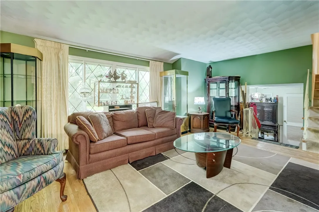 31 Wedgewood Drive, Penfield, New York 14526, Penfield, New York 14526, 3 Bedrooms Bedrooms, 8 Rooms Rooms,1 BathroomBathrooms,Residential,Closed,31 Wedgewood Drive, Penfield, New York 14526,0,R1609427