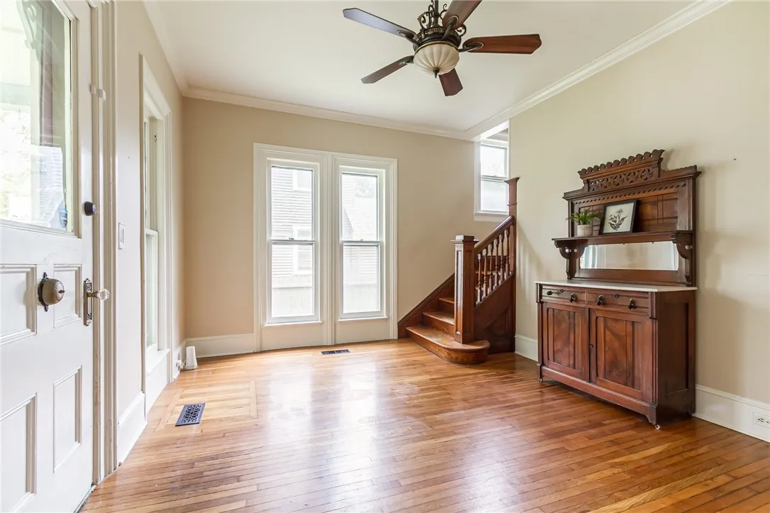 76 West Main Street, Mendon, New York 14472, Mendon, New York 14472, 4 Bedrooms Bedrooms, 8 Rooms Rooms,2 BathroomsBathrooms,Residential,Closed,76 West Main Street, Mendon, New York 14472,0,R1613045