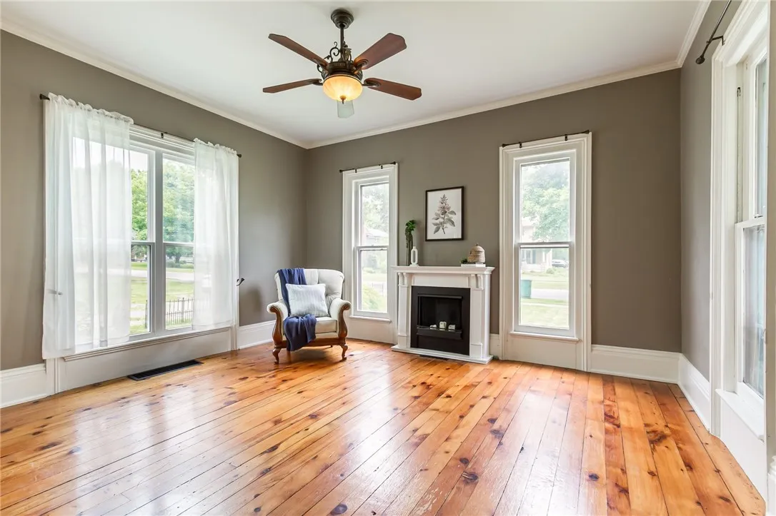 76 West Main Street, Mendon, New York 14472, Mendon, New York 14472, 4 Bedrooms Bedrooms, 8 Rooms Rooms,2 BathroomsBathrooms,Residential,Closed,76 West Main Street, Mendon, New York 14472,0,R1613045