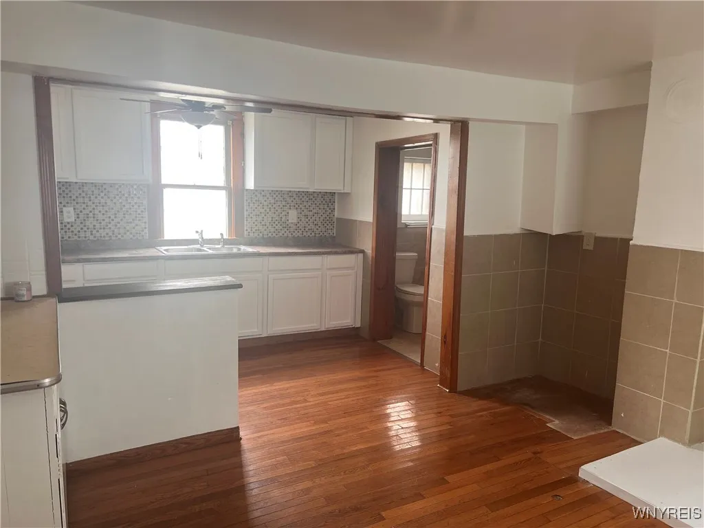 749 South Ogden Street E, Buffalo, New York 14206, Buffalo, New York 14206, 2 Bedrooms Bedrooms, 6 Rooms Rooms,1 BathroomBathrooms,Residential Lease,For Rent,749 South Ogden Street E, Buffalo, New York 14206,B1613492