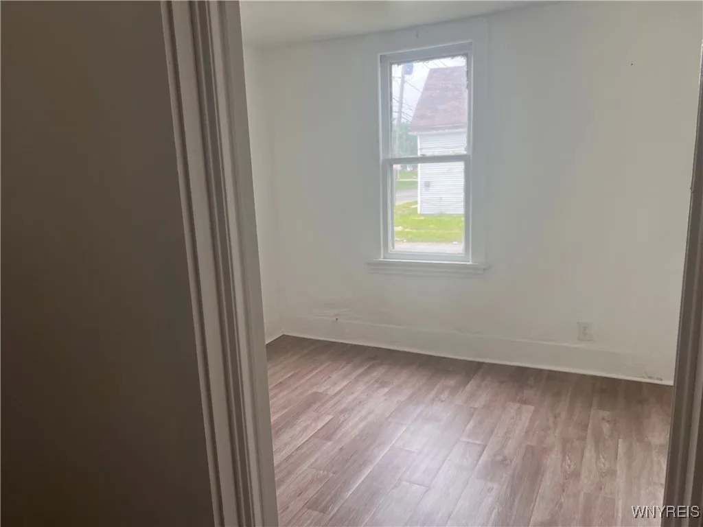 749 South Ogden Street E, Buffalo, New York 14206, Buffalo, New York 14206, 2 Bedrooms Bedrooms, 6 Rooms Rooms,1 BathroomBathrooms,Residential Lease,For Rent,749 South Ogden Street E, Buffalo, New York 14206,B1613492