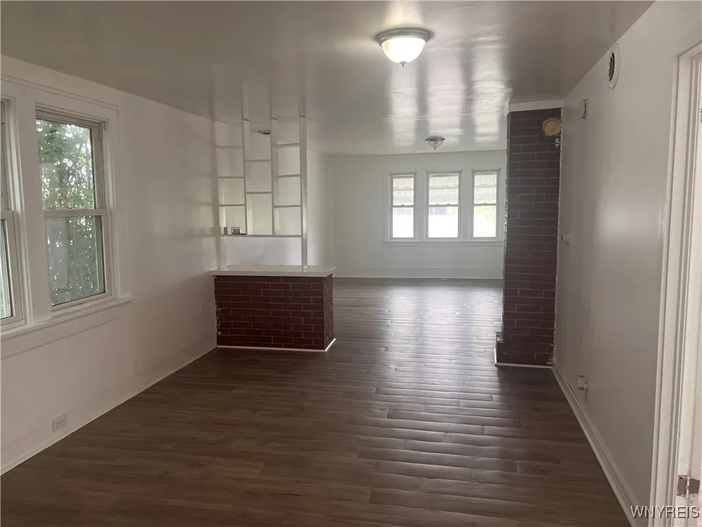 749 South Ogden Street E, Buffalo, New York 14206, Buffalo, New York 14206, 2 Bedrooms Bedrooms, 6 Rooms Rooms,1 BathroomBathrooms,Residential Lease,For Rent,749 South Ogden Street E, Buffalo, New York 14206,B1613492
