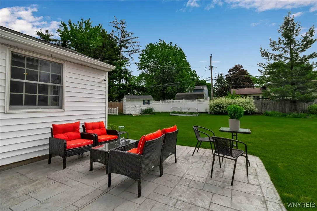 59 Exeter Road, Amherst, New York 14221, Amherst, New York 14221, 3 Bedrooms Bedrooms, 6 Rooms Rooms,2 BathroomsBathrooms,Residential,Closed,59 Exeter Road, Amherst, New York 14221,B1613474