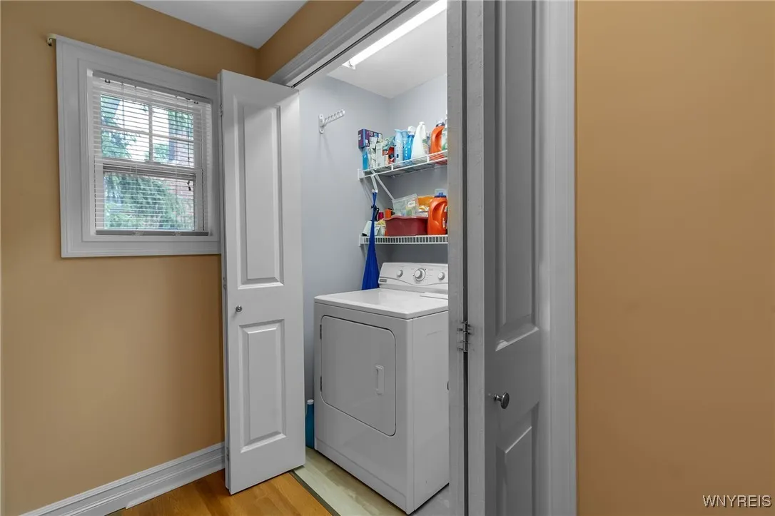 59 Exeter Road, Amherst, New York 14221, Amherst, New York 14221, 3 Bedrooms Bedrooms, 6 Rooms Rooms,2 BathroomsBathrooms,Residential,Closed,59 Exeter Road, Amherst, New York 14221,B1613474