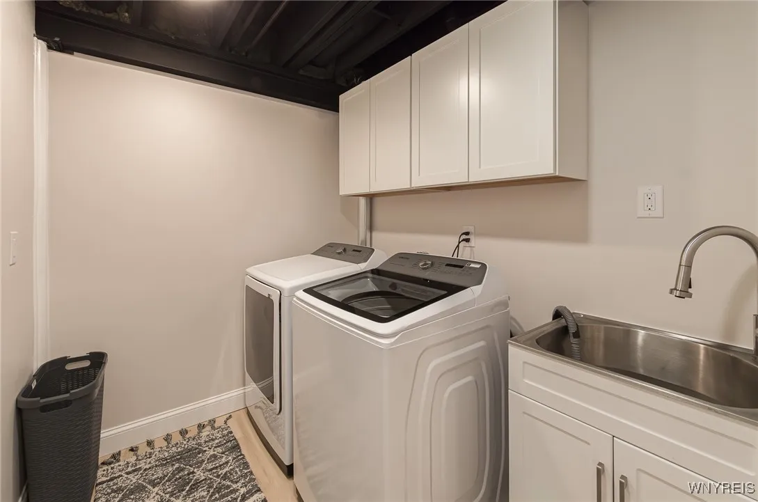 8902 Michael Douglas Drive, Clarence, New York 140, Clarence, New York 14032, 3 Bedrooms Bedrooms, 6 Rooms Rooms,2 BathroomsBathrooms,Residential,Closed,8902 Michael Douglas Drive, Clarence, New York 140,B1613758