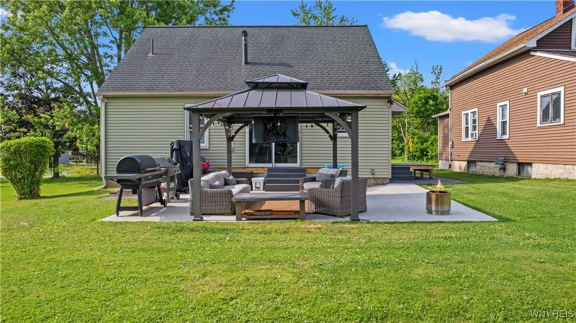 27 Newton Street, Evans, New York 14006, Evans, New York 14006, 3 Bedrooms Bedrooms, 6 Rooms Rooms,1 BathroomBathrooms,Residential,Closed,27 Newton Street, Evans, New York 14006,0,B1613693
