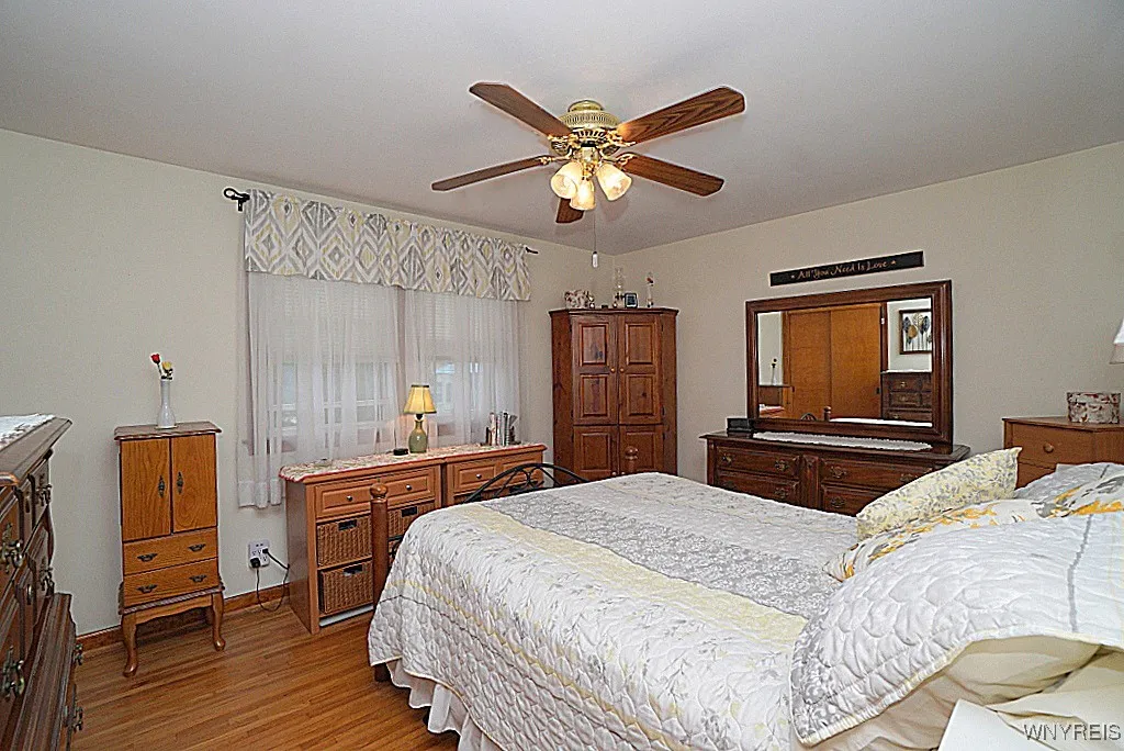 39 Sherwin Drive, Tonawanda-town, New York 14150, Tonawanda, New York 14150, 3 Bedrooms Bedrooms, 7 Rooms Rooms,1 BathroomBathrooms,Residential,Closed,39 Sherwin Drive, Tonawanda-town, New York 14150,0,B1613730