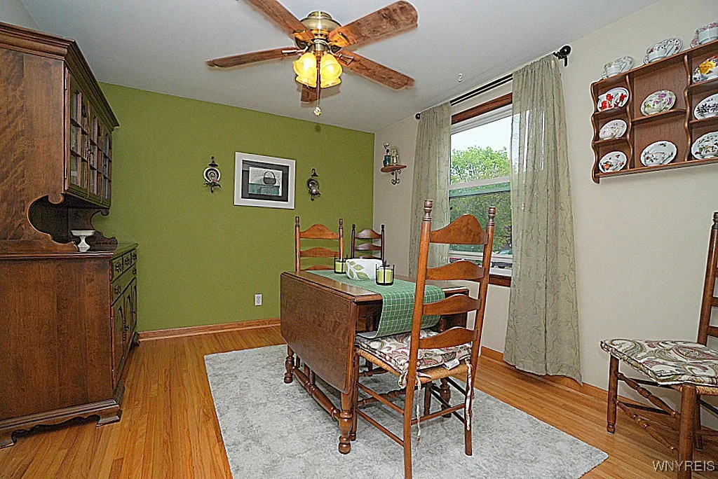 39 Sherwin Drive, Tonawanda-town, New York 14150, Tonawanda, New York 14150, 3 Bedrooms Bedrooms, 7 Rooms Rooms,1 BathroomBathrooms,Residential,Closed,39 Sherwin Drive, Tonawanda-town, New York 14150,0,B1613730