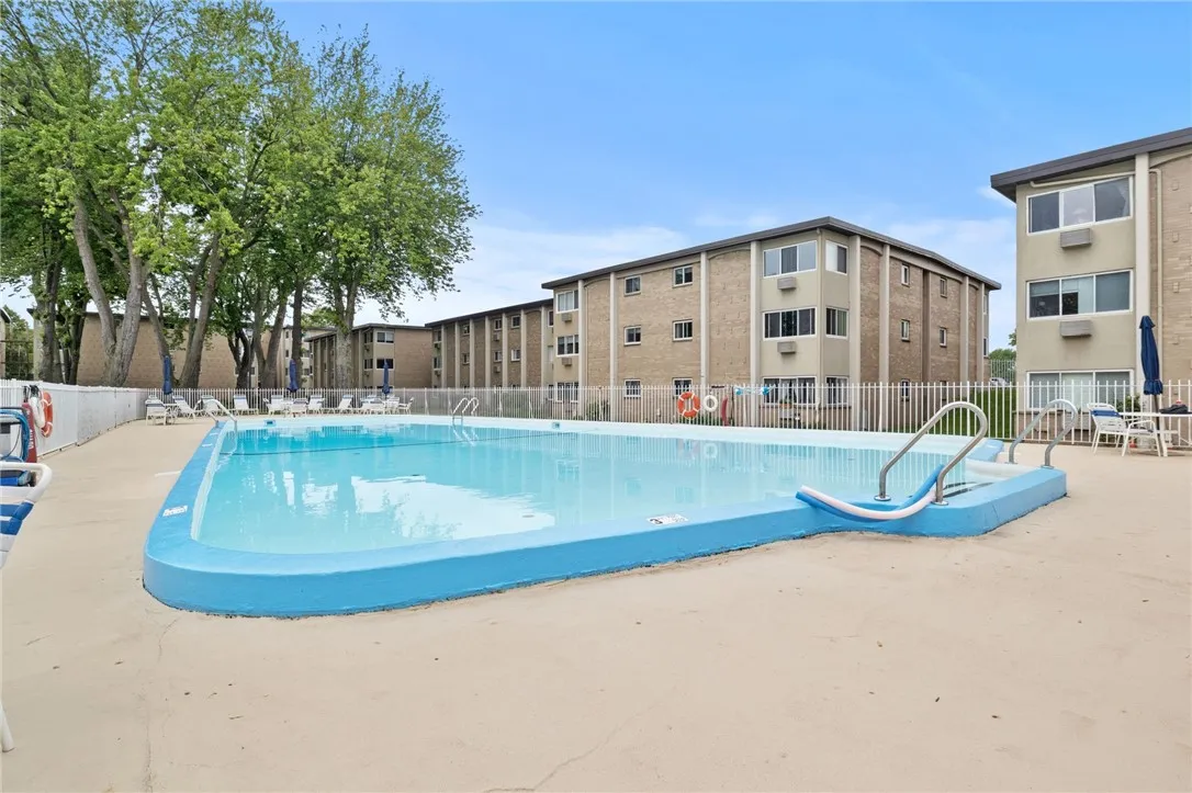 406 Westage At The Harbor, Irondequoit, New York 1, Irondequoit, New York 14617, 2 Bedrooms Bedrooms, 5 Rooms Rooms,1 BathroomBathrooms,Residential,Closed,406 Westage At The Harbor, Irondequoit, New York 1,R1611577