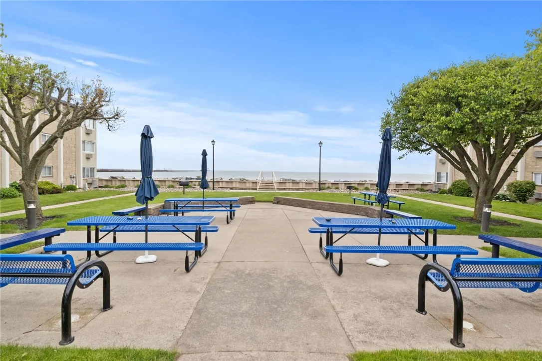 406 Westage At The Harbor, Irondequoit, New York 1, Irondequoit, New York 14617, 2 Bedrooms Bedrooms, 5 Rooms Rooms,1 BathroomBathrooms,Residential,Closed,406 Westage At The Harbor, Irondequoit, New York 1,R1611577
