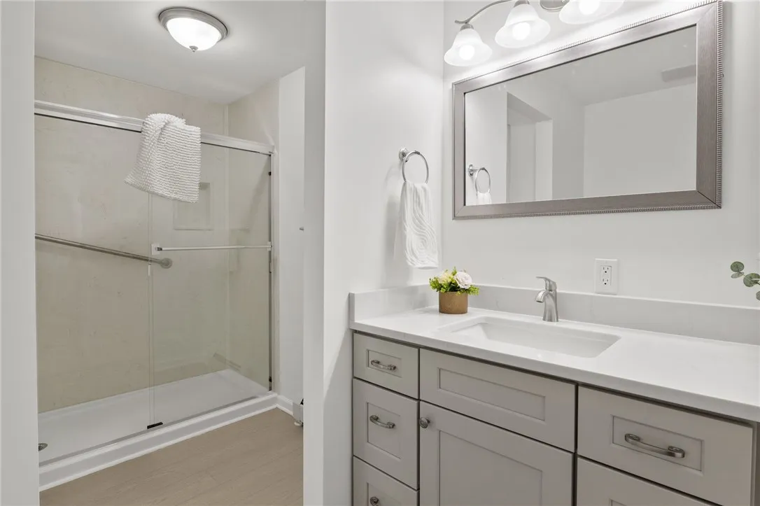 406 Westage At The Harbor, Irondequoit, New York 1, Irondequoit, New York 14617, 2 Bedrooms Bedrooms, 5 Rooms Rooms,1 BathroomBathrooms,Residential,Closed,406 Westage At The Harbor, Irondequoit, New York 1,R1611577