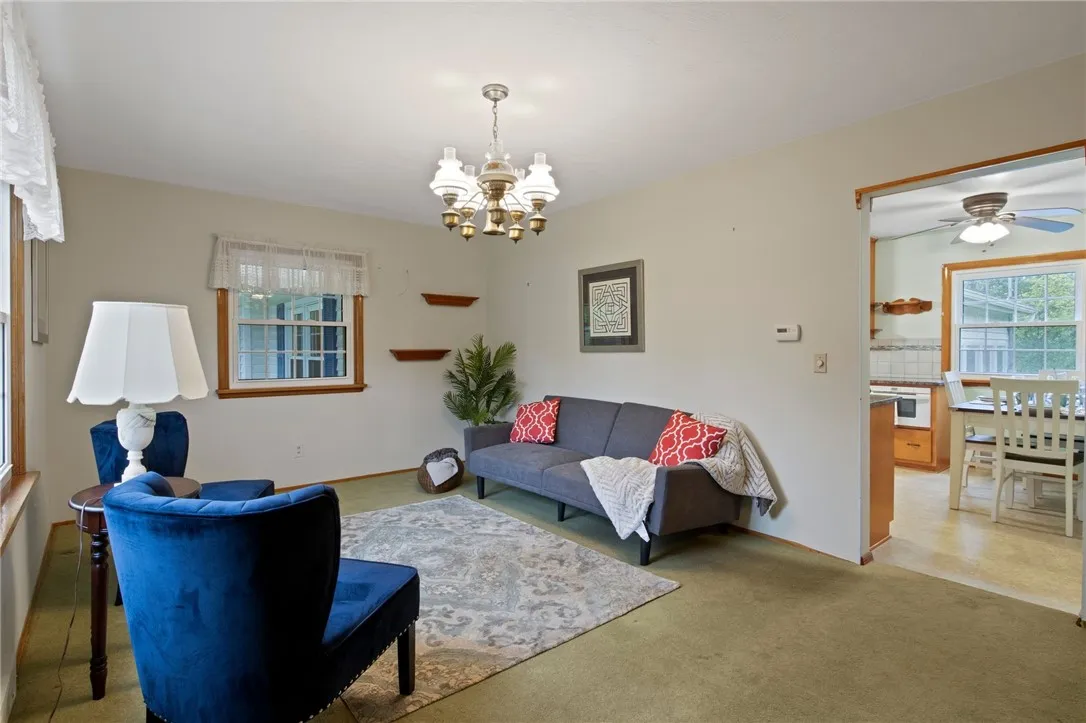 28 Angean Drive, Penfield, New York 14580, Penfield, New York 14580, 4 Bedrooms Bedrooms, 8 Rooms Rooms,1 BathroomBathrooms,Residential,Closed,28 Angean Drive, Penfield, New York 14580,R1606338