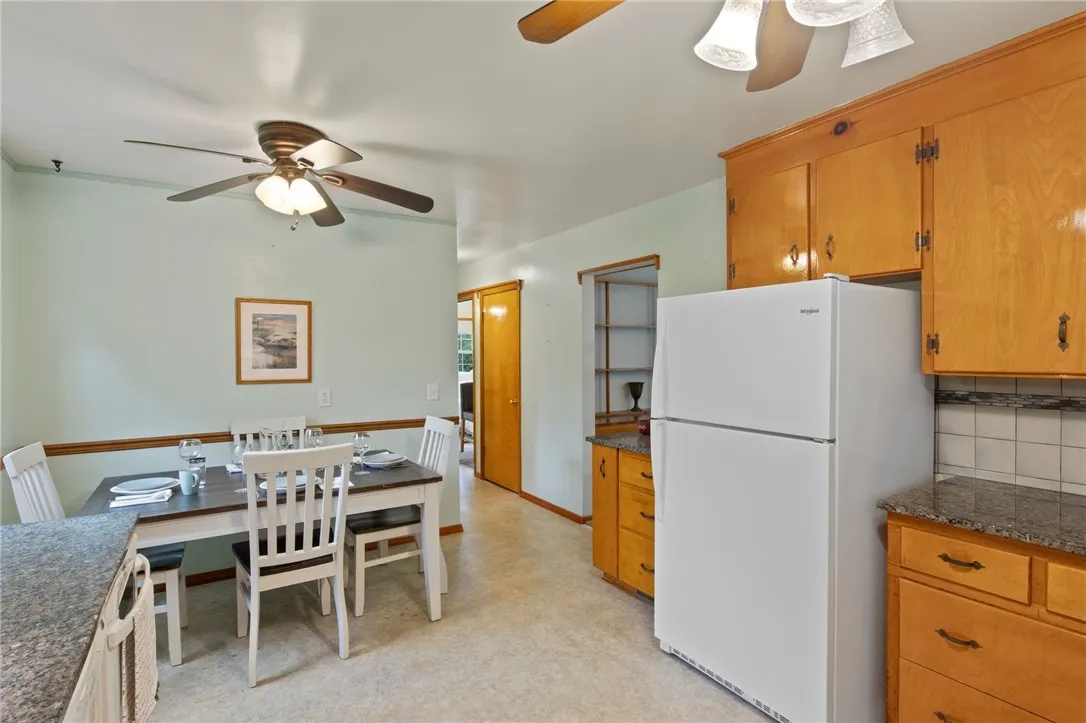 28 Angean Drive, Penfield, New York 14580, Penfield, New York 14580, 4 Bedrooms Bedrooms, 8 Rooms Rooms,1 BathroomBathrooms,Residential,Closed,28 Angean Drive, Penfield, New York 14580,R1606338