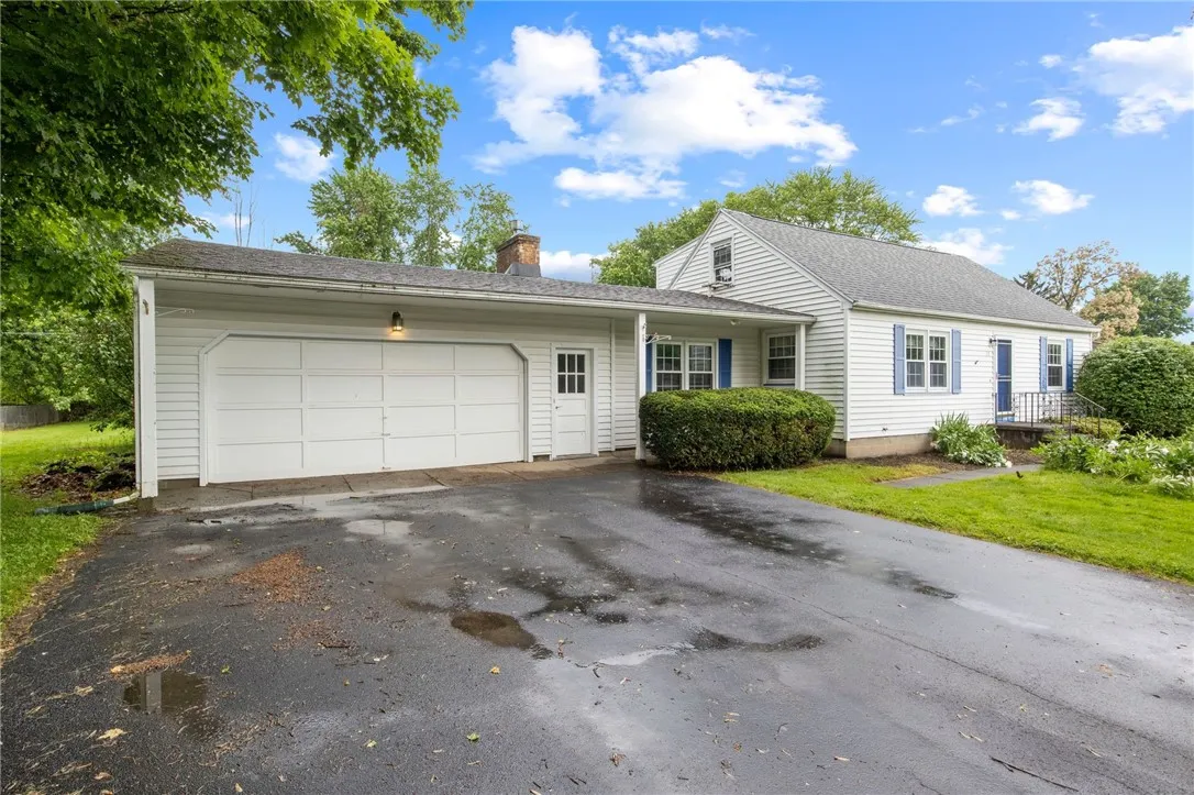 28 Angean Drive, Penfield, New York 14580, Penfield, New York 14580, 4 Bedrooms Bedrooms, 8 Rooms Rooms,1 BathroomBathrooms,Residential,Closed,28 Angean Drive, Penfield, New York 14580,R1606338