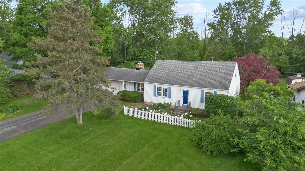 28 Angean Drive, Penfield, New York 14580, Penfield, New York 14580, 4 Bedrooms Bedrooms, 8 Rooms Rooms,1 BathroomBathrooms,Residential,Closed,28 Angean Drive, Penfield, New York 14580,R1606338