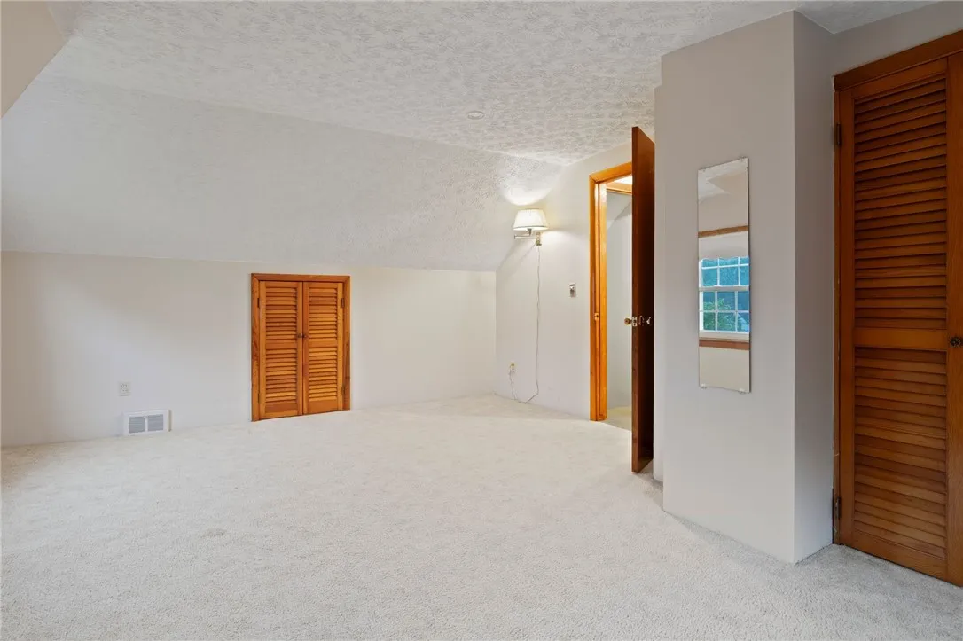 28 Angean Drive, Penfield, New York 14580, Penfield, New York 14580, 4 Bedrooms Bedrooms, 8 Rooms Rooms,1 BathroomBathrooms,Residential,Closed,28 Angean Drive, Penfield, New York 14580,R1606338