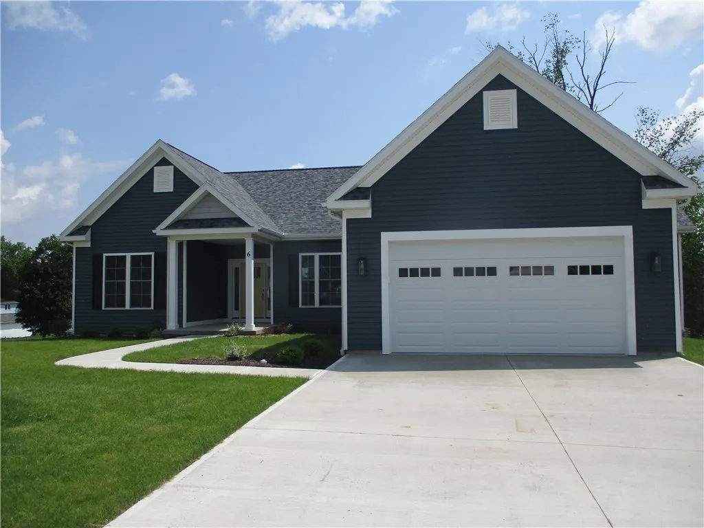 6 Royal Court, Horseheads, New York 14845, Horseheads, New York 14845, 3 Bedrooms Bedrooms, 8 Rooms Rooms,2 BathroomsBathrooms,Residential,Closed,6 Royal Court, Horseheads, New York 14845,R1613932