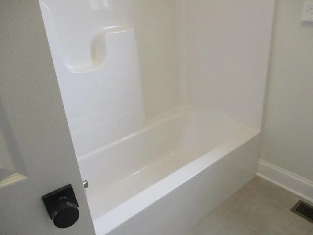6 Royal Court, Horseheads, New York 14845, Horseheads, New York 14845, 3 Bedrooms Bedrooms, 8 Rooms Rooms,2 BathroomsBathrooms,Residential,Closed,6 Royal Court, Horseheads, New York 14845,R1613932