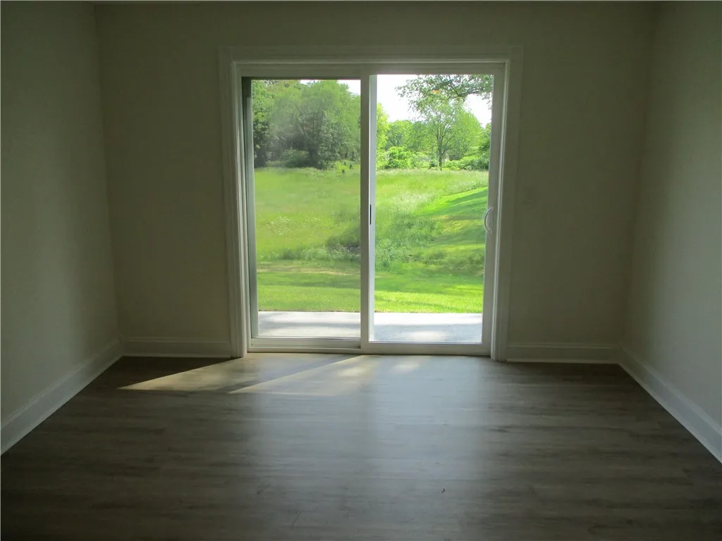 6 Royal Court, Horseheads, New York 14845, Horseheads, New York 14845, 3 Bedrooms Bedrooms, 8 Rooms Rooms,2 BathroomsBathrooms,Residential,Closed,6 Royal Court, Horseheads, New York 14845,R1613932