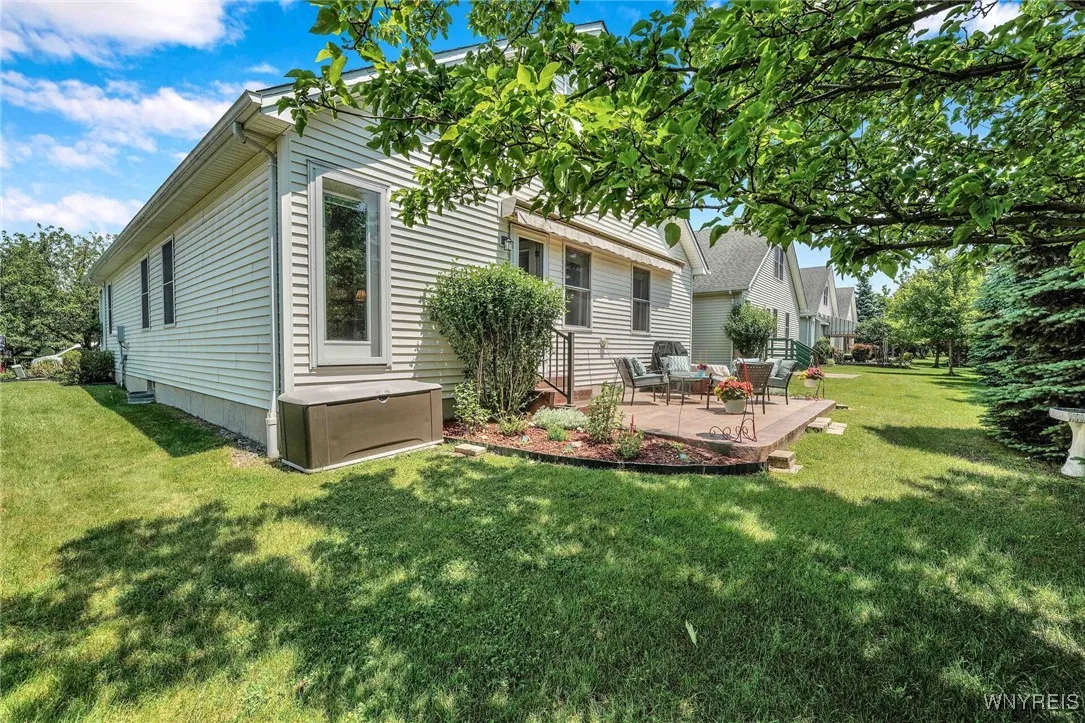 35 Glenfield Drive, West Seneca, New York 14224, West Seneca, New York 14224, 3 Bedrooms Bedrooms, 6 Rooms Rooms,2 BathroomsBathrooms,Residential,Closed,35 Glenfield Drive, West Seneca, New York 14224,0,B1613954