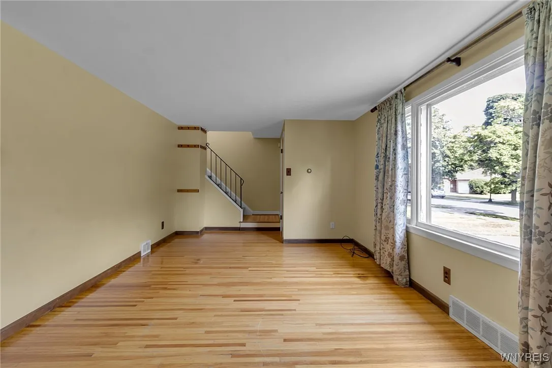 96 Knox Avenue, Buffalo, New York 14216, Buffalo, New York 14216, 3 Bedrooms Bedrooms, 8 Rooms Rooms,1 BathroomBathrooms,Residential,Closed,96 Knox Avenue, Buffalo, New York 14216,B1613983