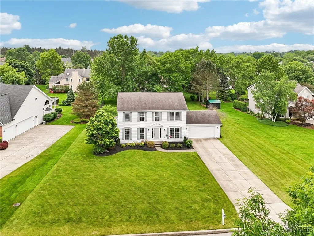 9377 Juniper Place, Clarence, New York 14032, Clarence, New York 14032, 4 Bedrooms Bedrooms, 8 Rooms Rooms,2 BathroomsBathrooms,Residential,Closed,9377 Juniper Place, Clarence, New York 14032,B1610766