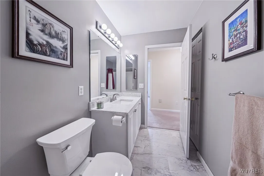 9377 Juniper Place, Clarence, New York 14032, Clarence, New York 14032, 4 Bedrooms Bedrooms, 8 Rooms Rooms,2 BathroomsBathrooms,Residential,Closed,9377 Juniper Place, Clarence, New York 14032,B1610766