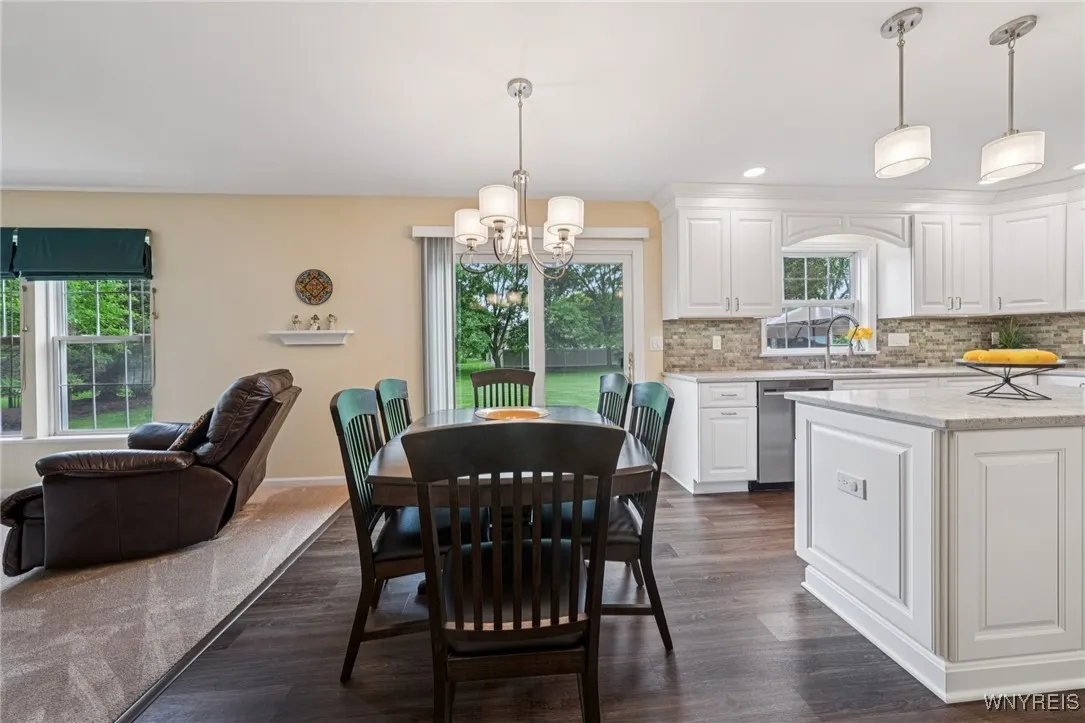 9377 Juniper Place, Clarence, New York 14032, Clarence, New York 14032, 4 Bedrooms Bedrooms, 8 Rooms Rooms,2 BathroomsBathrooms,Residential,Closed,9377 Juniper Place, Clarence, New York 14032,B1610766