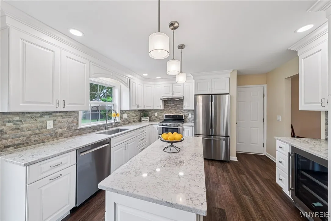 9377 Juniper Place, Clarence, New York 14032, Clarence, New York 14032, 4 Bedrooms Bedrooms, 8 Rooms Rooms,2 BathroomsBathrooms,Residential,Closed,9377 Juniper Place, Clarence, New York 14032,B1610766