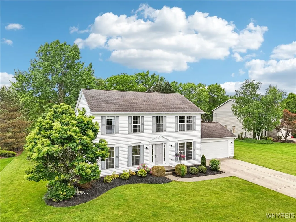 9377 Juniper Place, Clarence, New York 14032, Clarence, New York 14032, 4 Bedrooms Bedrooms, 8 Rooms Rooms,2 BathroomsBathrooms,Residential,Closed,9377 Juniper Place, Clarence, New York 14032,B1610766