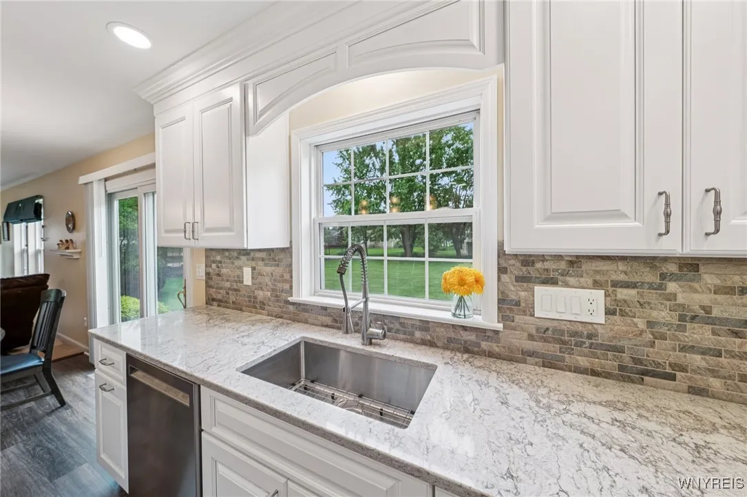 9377 Juniper Place, Clarence, New York 14032, Clarence, New York 14032, 4 Bedrooms Bedrooms, 8 Rooms Rooms,2 BathroomsBathrooms,Residential,Closed,9377 Juniper Place, Clarence, New York 14032,B1610766