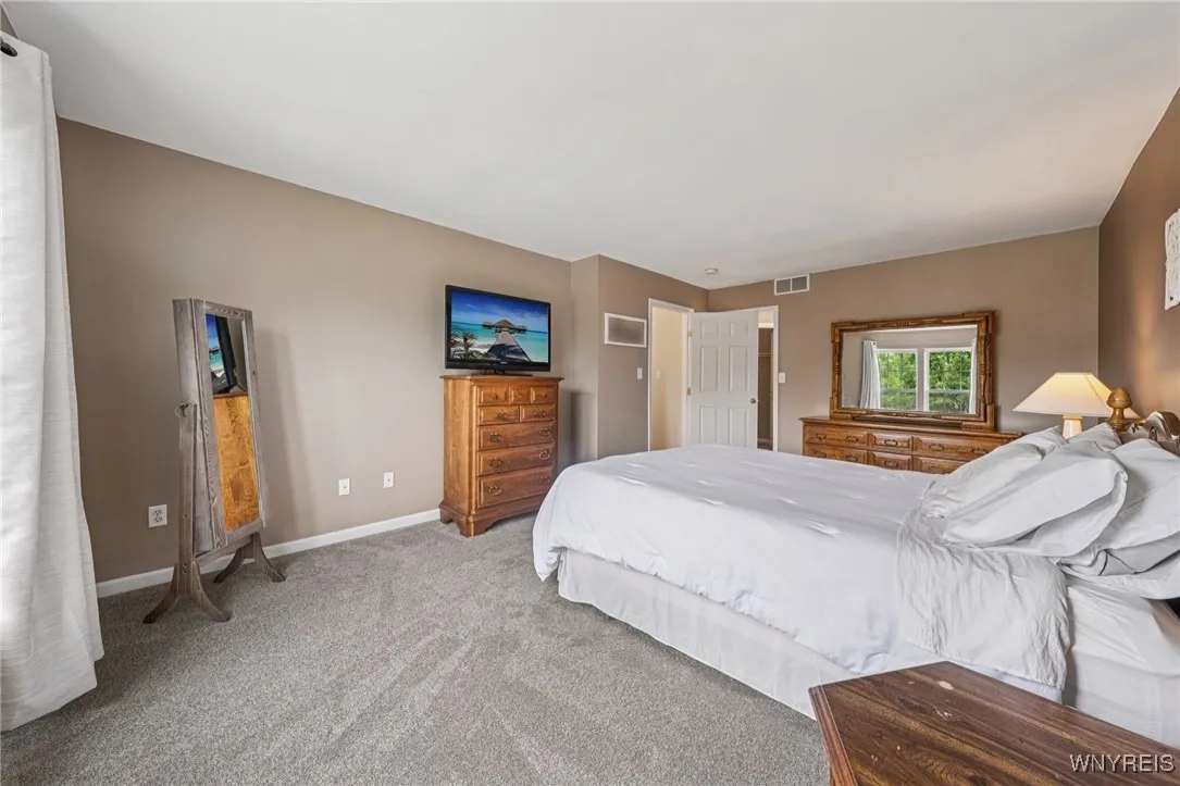 9377 Juniper Place, Clarence, New York 14032, Clarence, New York 14032, 4 Bedrooms Bedrooms, 8 Rooms Rooms,2 BathroomsBathrooms,Residential,Closed,9377 Juniper Place, Clarence, New York 14032,B1610766