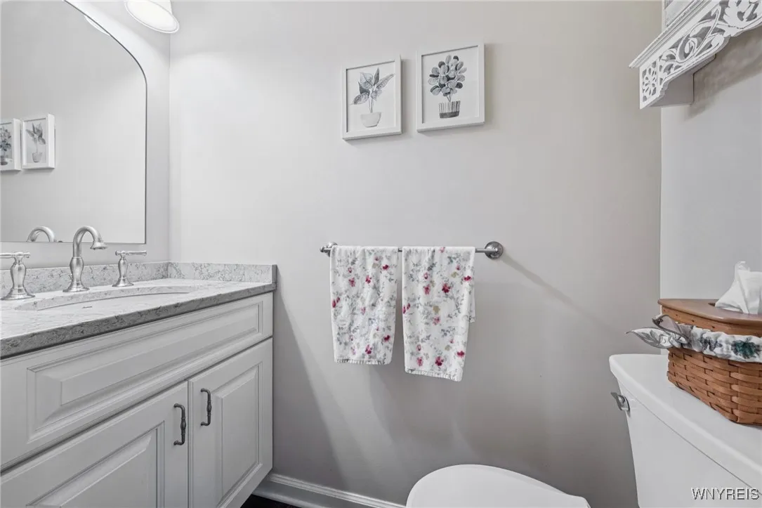 9377 Juniper Place, Clarence, New York 14032, Clarence, New York 14032, 4 Bedrooms Bedrooms, 8 Rooms Rooms,2 BathroomsBathrooms,Residential,Closed,9377 Juniper Place, Clarence, New York 14032,B1610766
