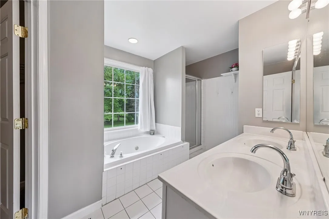 9377 Juniper Place, Clarence, New York 14032, Clarence, New York 14032, 4 Bedrooms Bedrooms, 8 Rooms Rooms,2 BathroomsBathrooms,Residential,Closed,9377 Juniper Place, Clarence, New York 14032,B1610766