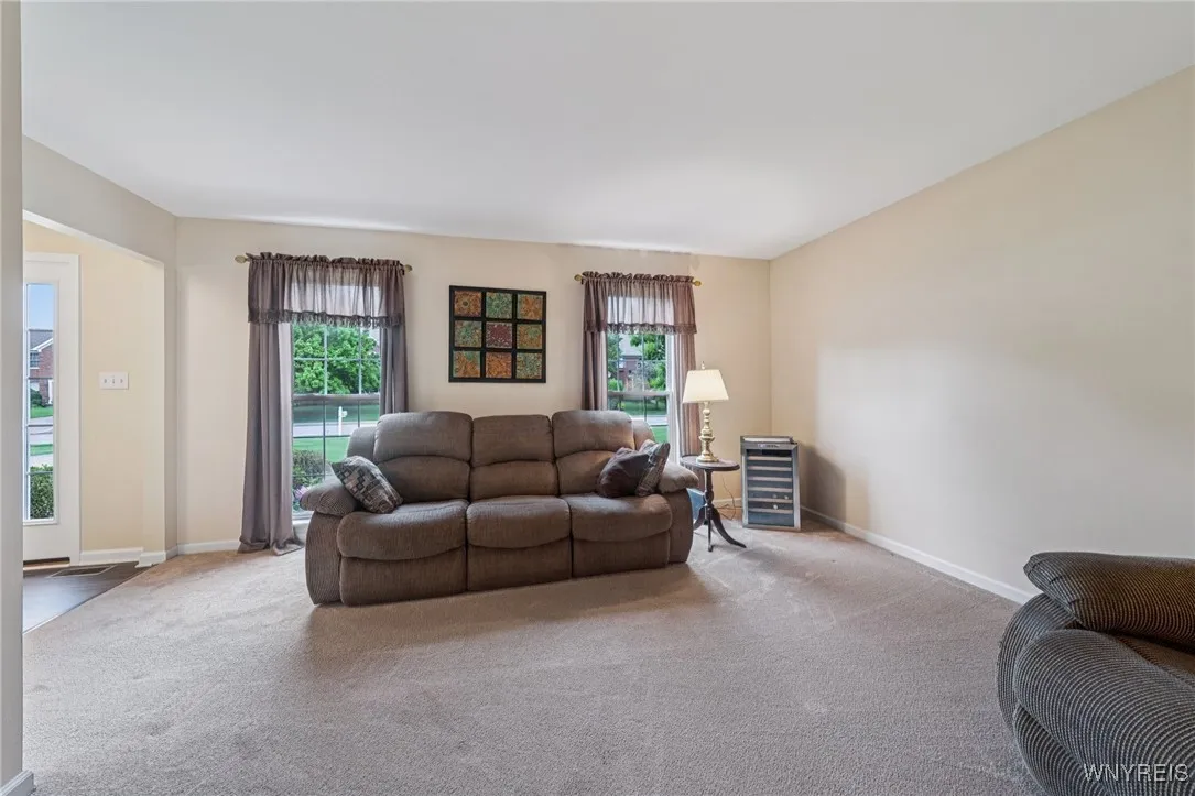 9377 Juniper Place, Clarence, New York 14032, Clarence, New York 14032, 4 Bedrooms Bedrooms, 8 Rooms Rooms,2 BathroomsBathrooms,Residential,Closed,9377 Juniper Place, Clarence, New York 14032,B1610766