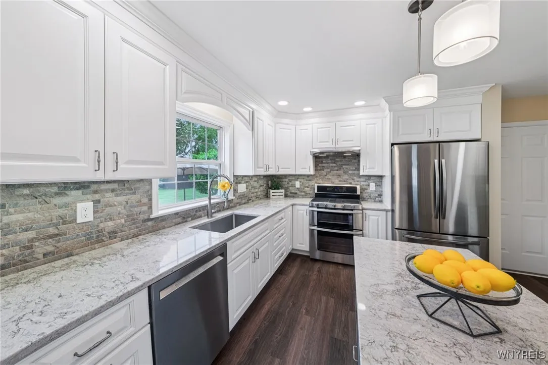9377 Juniper Place, Clarence, New York 14032, Clarence, New York 14032, 4 Bedrooms Bedrooms, 8 Rooms Rooms,2 BathroomsBathrooms,Residential,Closed,9377 Juniper Place, Clarence, New York 14032,B1610766
