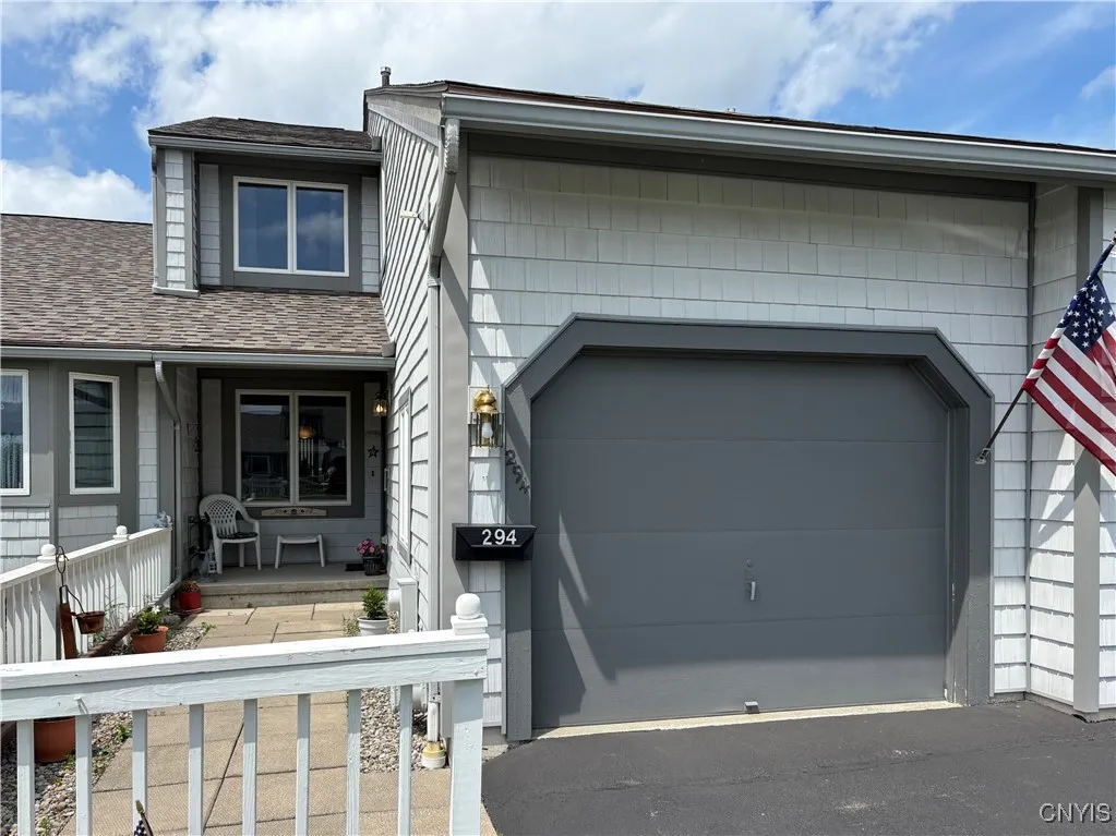294 Summerhaven Drive South, Manlius, New York 130, Manlius, New York 13057, 3 Bedrooms Bedrooms, 6 Rooms Rooms,2 BathroomsBathrooms,Residential,Closed,294 Summerhaven Drive South, Manlius, New York 130,S1613996